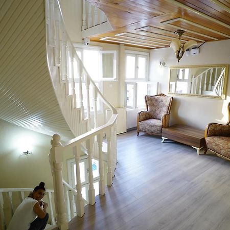 Lafontaine Konak Otel Mudanya Esterno foto